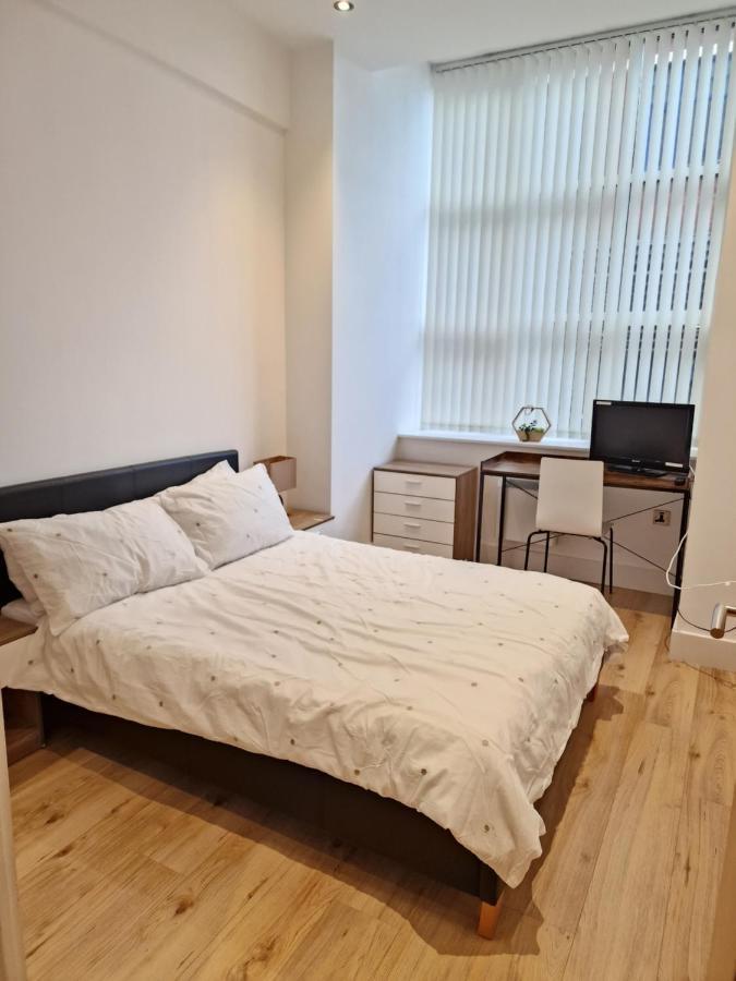 Converted Mill Apartment Manchester Exterior photo