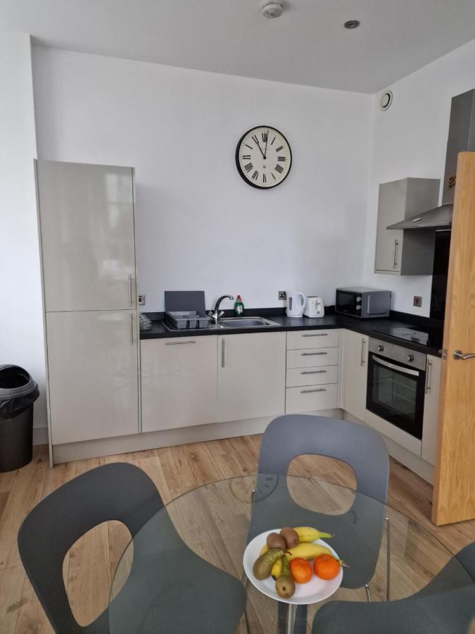 Converted Mill Apartment Manchester Exterior photo