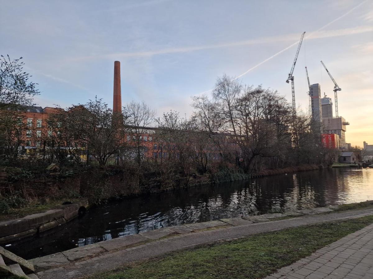 Converted Mill Apartment Manchester Exterior photo